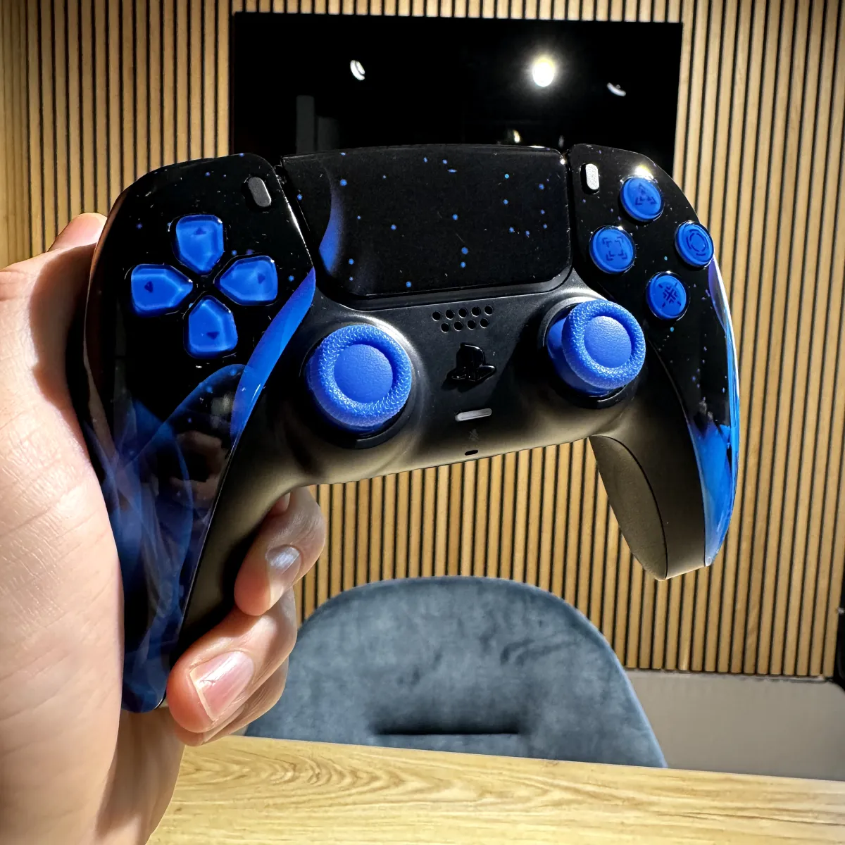 Clever Gaming Blue Flames PS5 controller custom
