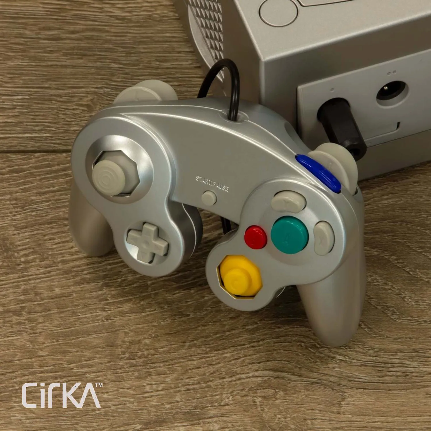 Hyperkin CirKa GameCube bedrade controller zilver